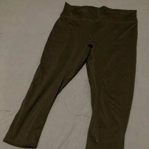 3X Black Capri Yoga Pants